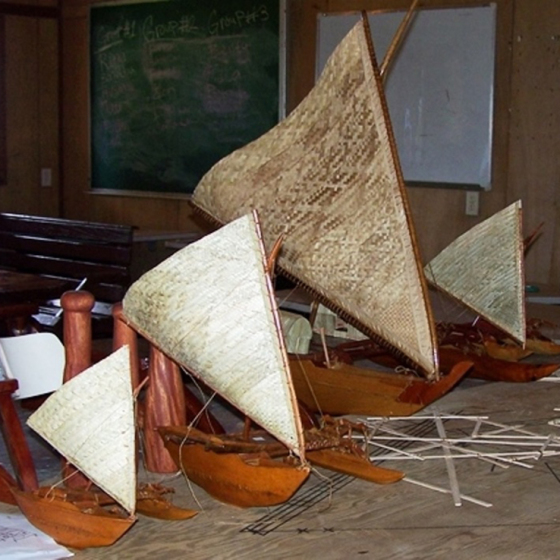 Model canoe different sizes