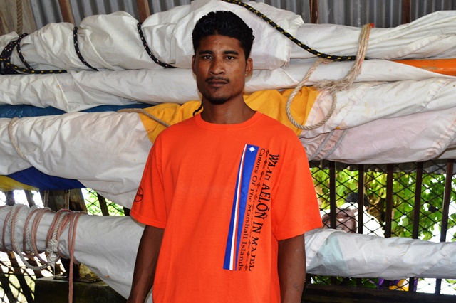 WAM T-shirt - Linton modeling