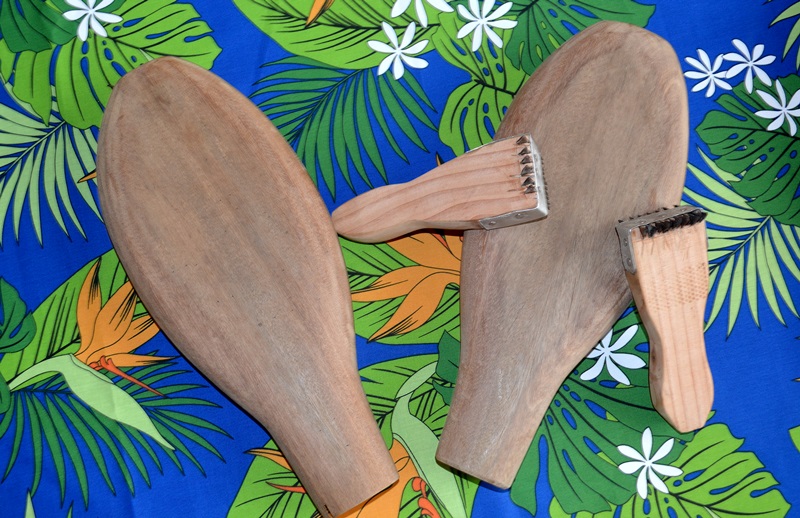 The pandanus pounders and strippers made by the trainees for the jaki-ed weaving program at USP. Photo: Karen Earnshaw