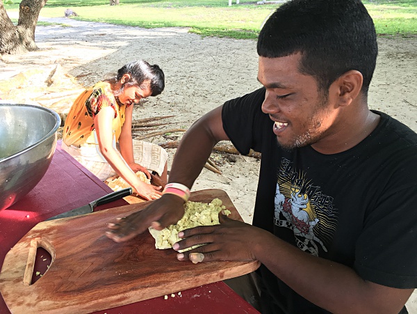 Trainees Etri John and Maryann Kiluwe doing food prep. Photo: Alson Kelen